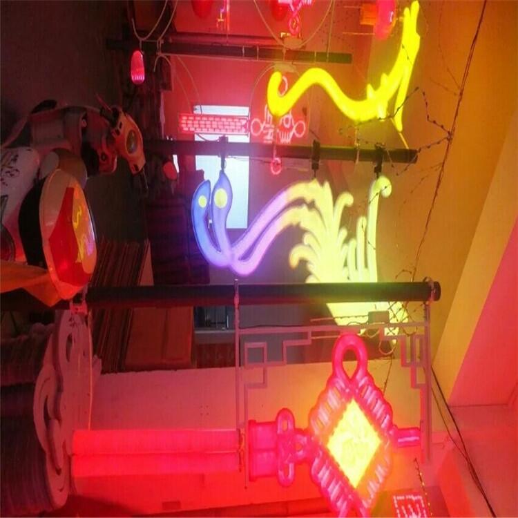 鸣Ƹ  ֵװ   꾰۵