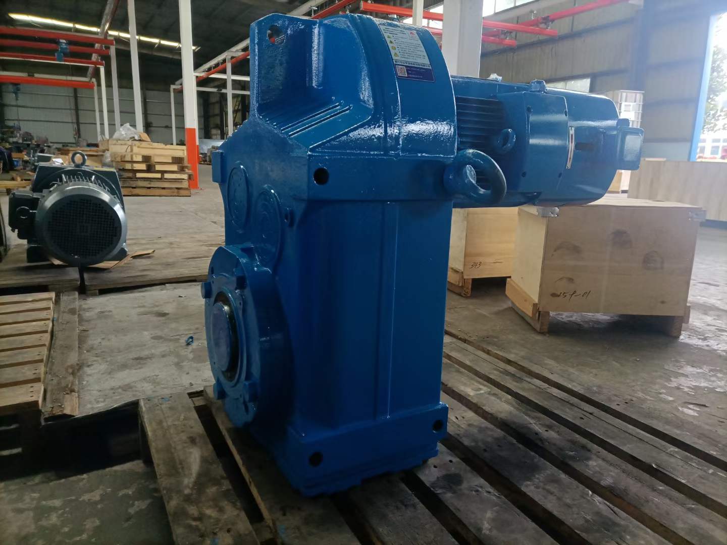 R57-Y5.5KW-9.35-M1FF97DRS132M4