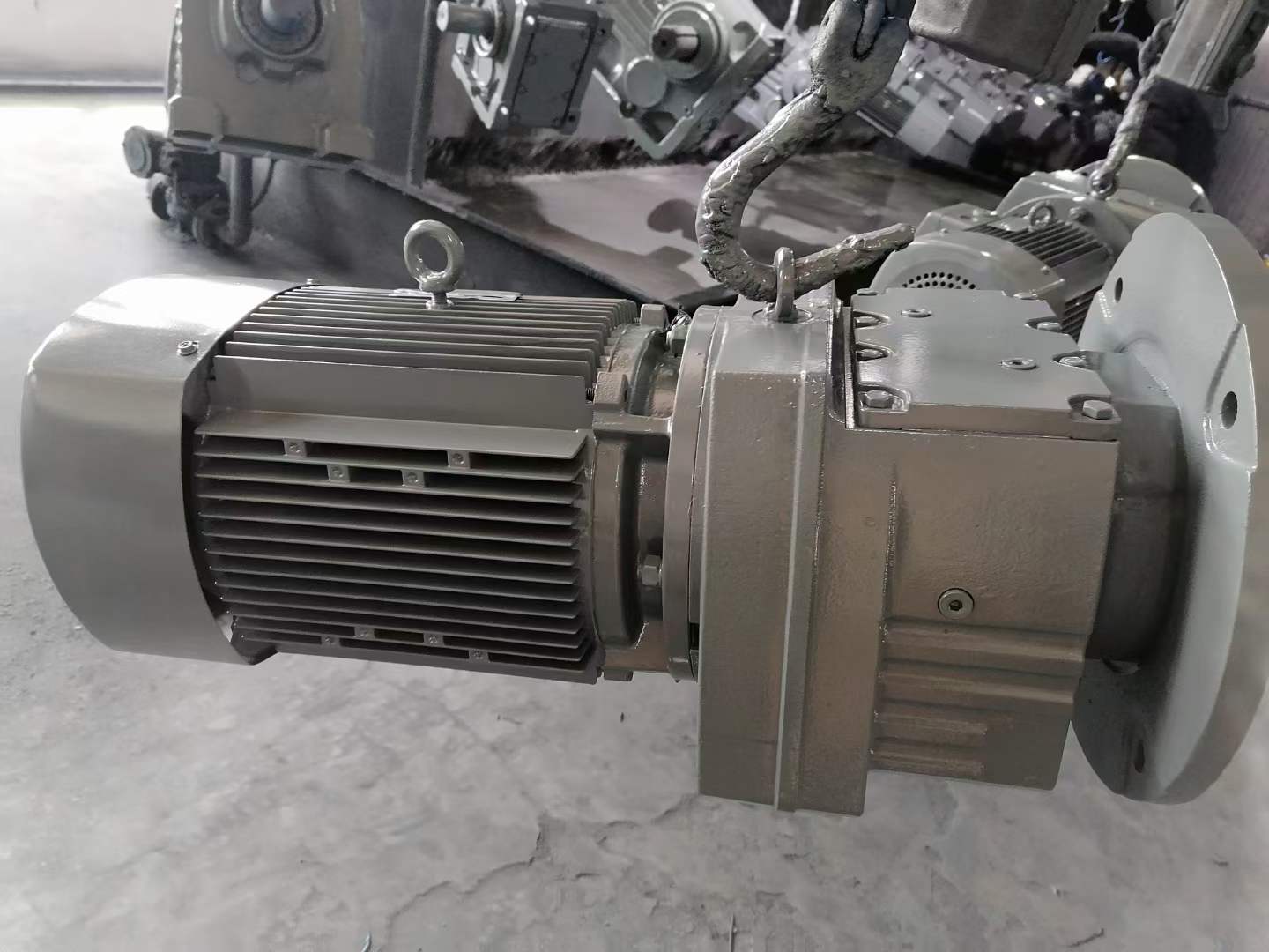 R77-YBEJ3KW-23.4M1ٻFF157R97DRS80M4