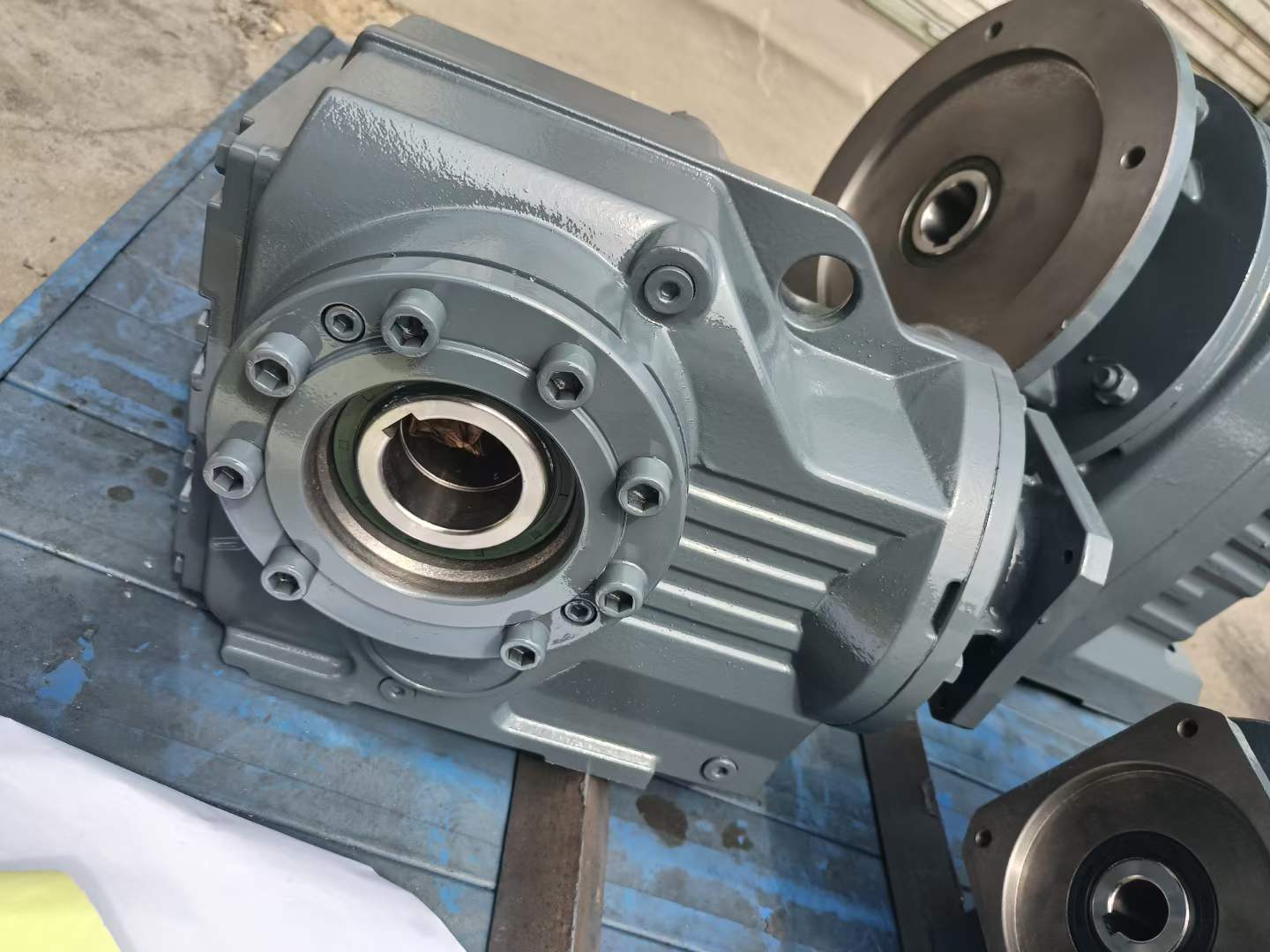 R57-YVP3KW-4.39M1-270ٻѡSA67DR63S4